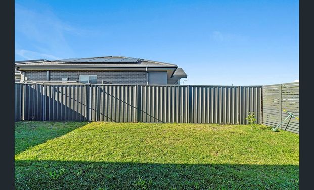 2 Rosemary Street, Fern Bay - Photo 1