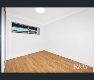 Private & Modern Two-Bedroom Accommodation - Photo 1