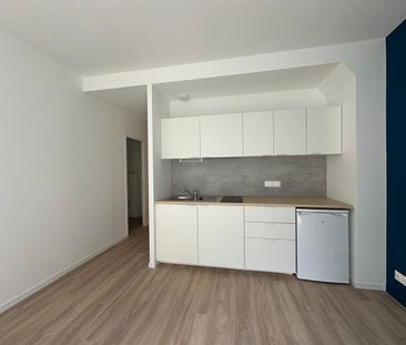Location Appartement 1 pièce 24m² - Photo 2