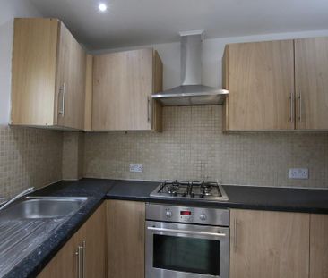 3 bedroom flat to rent - Photo 5