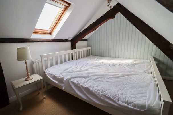 3 bedroom terraced house to rent - Photo 1