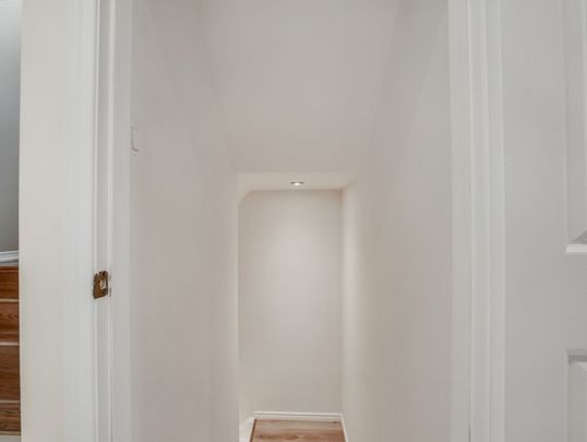 For Lease - 51 Cheevers Road, Brantford, Ontario - Photo 1