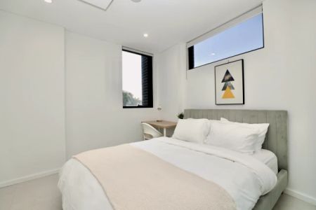 1 bed 1 bath - Photo 3