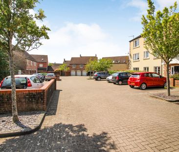 Flat 2, Jason House, Swindon, 10 Poseidon Close, SN25 - Photo 2