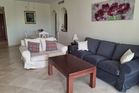 2 Bedroom Apartment For Rent in Costalita, Málaga - Photo 5