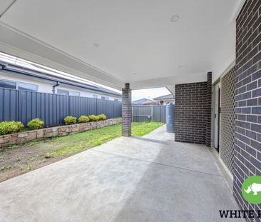 17 Lindbeck Corner, Googong - Photo 4