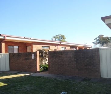 5 / 42 Inglis Street Lake Albert NSW 2650 - Photo 3