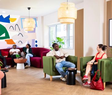 Medium Standard Double Ensuite - Photo 2