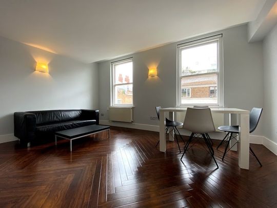 2 Bed Flat, Chestnut Grove, SW12 - Photo 1
