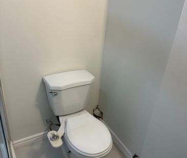 For Lease - 22 Hazelglen Court, Brampton, Ontario - Photo 1