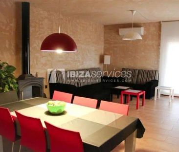 Rent a villa near the center of Ibiza. - Photo 3