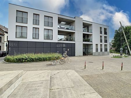 Gelijkvloers appartement met tuin en staanplaats nabij het Keizerpark! - Photo 3