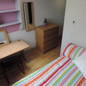 7 bedroom house to rent - Photo 2