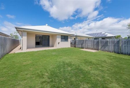 STUNNING MODERN HOME WITH 4 BEDROOMS - Photo 2