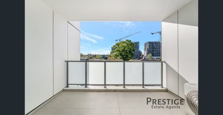 Spacious Luxury Apartment! - Photo 5