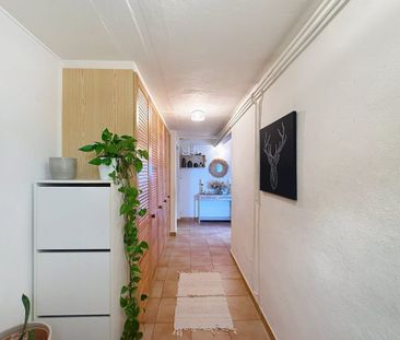 Appartement de 4.5 pièces au rez-de-chaussée - Photo 2