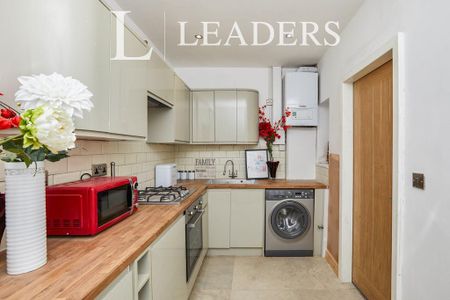 2 bedroom terraced house to rent - Photo 5