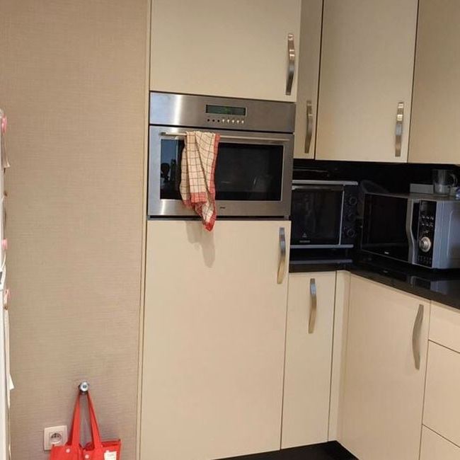 Eengezinswoning te huur in Mol voor € 1.200 met 3 slaapkamers - Photo 1