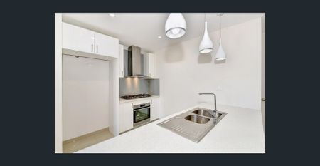 Luxrious Executive Living in Carlingford High Catchment - Photo 2