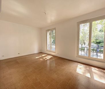 Appartement Avignon 79 m2, 3 chambres , 1ere ceinture proche remparts, - Photo 1