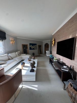 Middle Floor Apartment in The Golden Mile - Photo 1