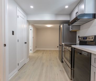 For Lease - 789 Candaras Street, Innisfil, Ontario - Photo 2