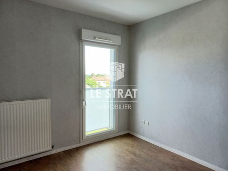 Location Appartement 3 pièces 61m² - Photo 2