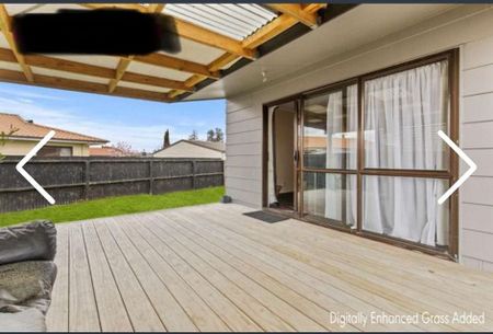 Charming 3BR Home in Rotorua - Photo 2
