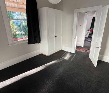 2 Bedroom House in Brooklyn available now for rent - Photo 2