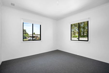 6 Kagoola Court, Norlane. - Photo 3