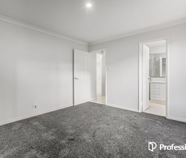 Street-Front Villa in Convenient Nollamara Location - Photo 6