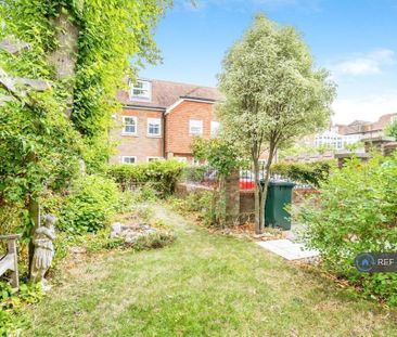 2 bedroom semi-detached house to rent - Photo 2