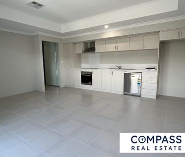 Brand new 2x1 in Eglinton - Photo 2