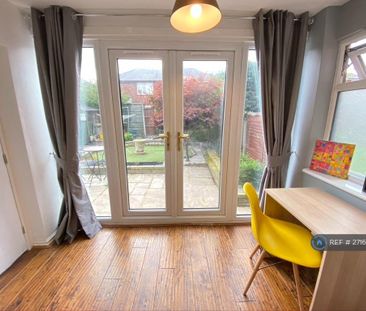 3 bedroom semi-detached house to rent - Photo 1