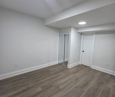 For Lease - 1432 Yellow Rose Circle Unit# Basement, Oakville, Ontario - Photo 2