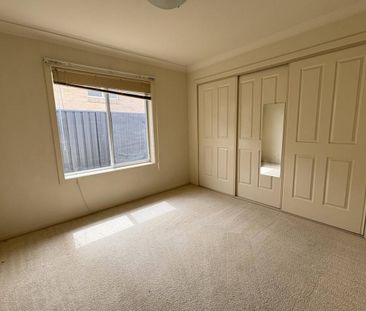 SPACIOUS HOME, GREAT LOCATION!!! - Photo 5