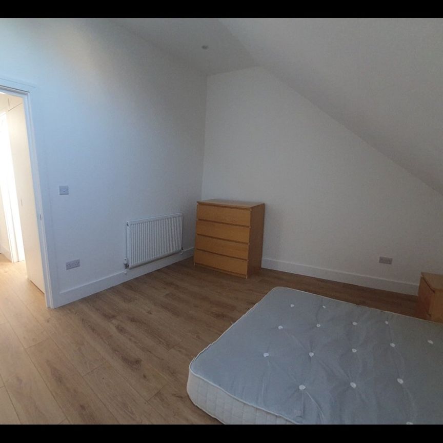 2 Bed Flat, Cromwell Avenue, N6 - Photo 1