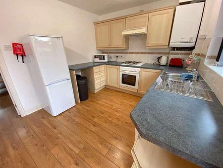 Clearwater Close, L7 - Photo 5