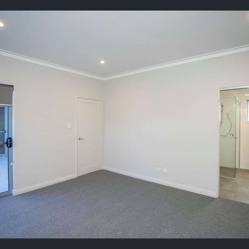 EXECUTIVE TOWN HOUSE – DREAM DAGLISH LOCATION - ** Three separate living areas PLUS additional enclosed courtyards ideal for outdoor entertaining/ r - Photo 1