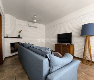 Casa com 4 quartos e 300m² para alugar em Jurerê, Florianópolis. - Foto 1