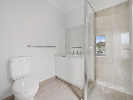 65 Pintail Drive, Melton South - Photo 2