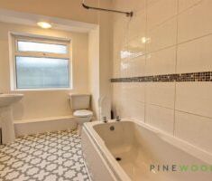 1 BEDROOM Bungalow - Detached - Photo 4