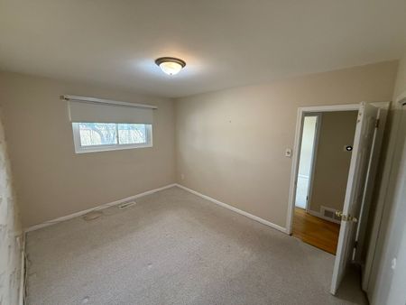 For Lease - 18 Harper Road Unit# (Upper), Brampton, Ontario - Photo 3