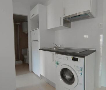 Calle de Antonio Prieto, Madrid, Community of Madrid 28026 - Photo 3