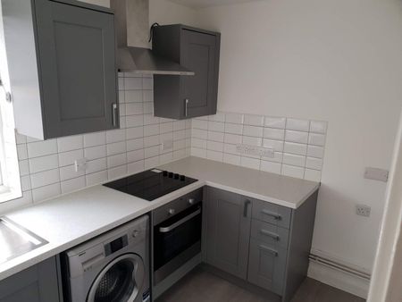 2 Bed Flat, Tremona Court, SO16 - Photo 4