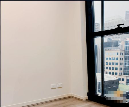 Master Bedroom - Photo 4