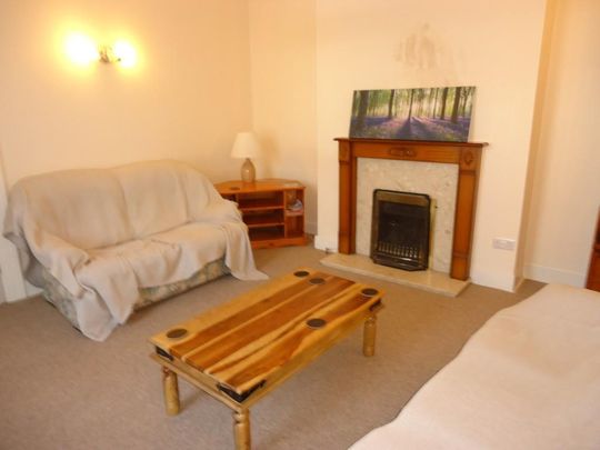 5 bedroom detached house to rent - Photo 1