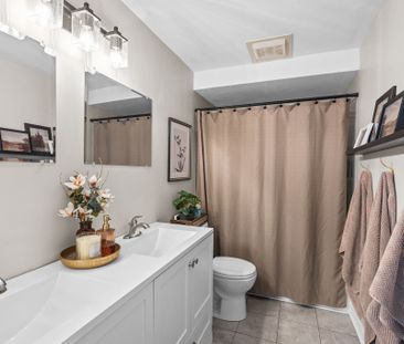 For Lease - 115 McClellan Road, South of Baseline to Knoxdale, Ontario - Photo 5