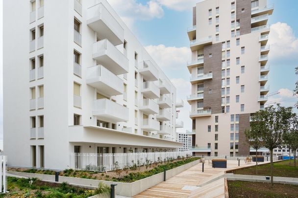 location Appartement T4 DE 79.8m² À ASNIERES SUR SEINE - Photo 1