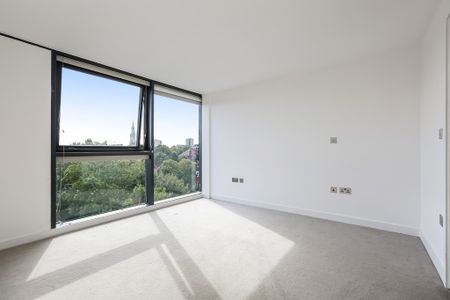 2 Bedroom Penthouse, Kersfield Road, London - Photo 3